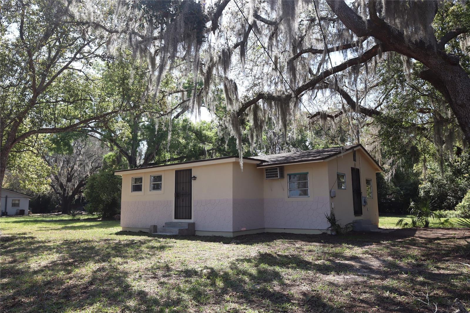 2024 DIXIE AVE, EUSTIS, FL — photo 47