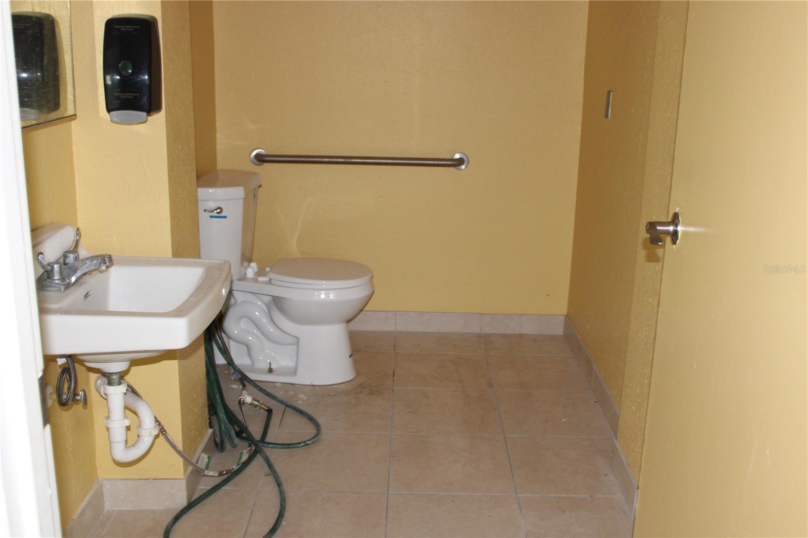 2180 N HERCULES AVE, CLEARWATER, FL — photo 8