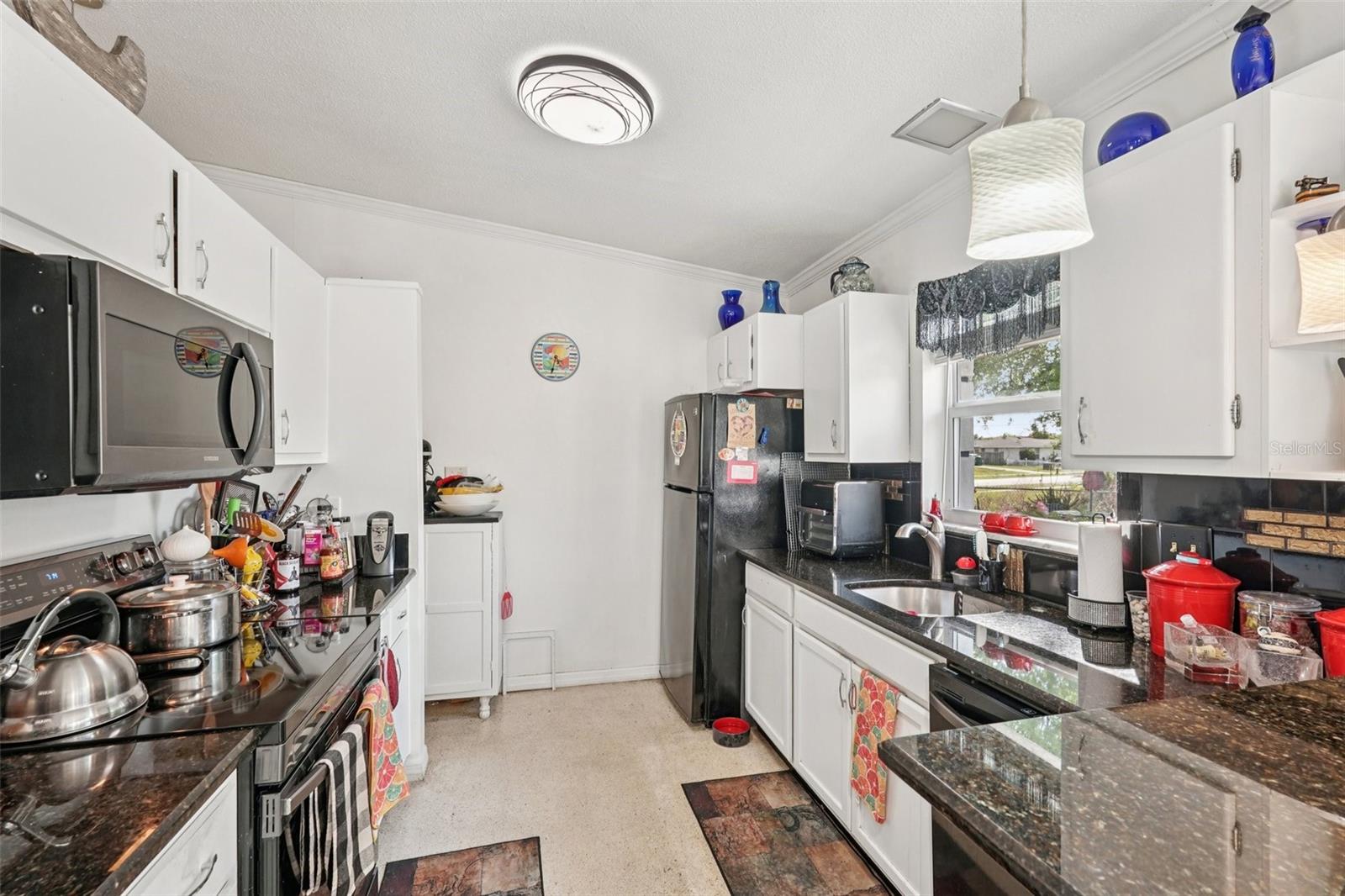 22359 MONTROSE AVE, PORT CHARLOTTE, FL — photo 12