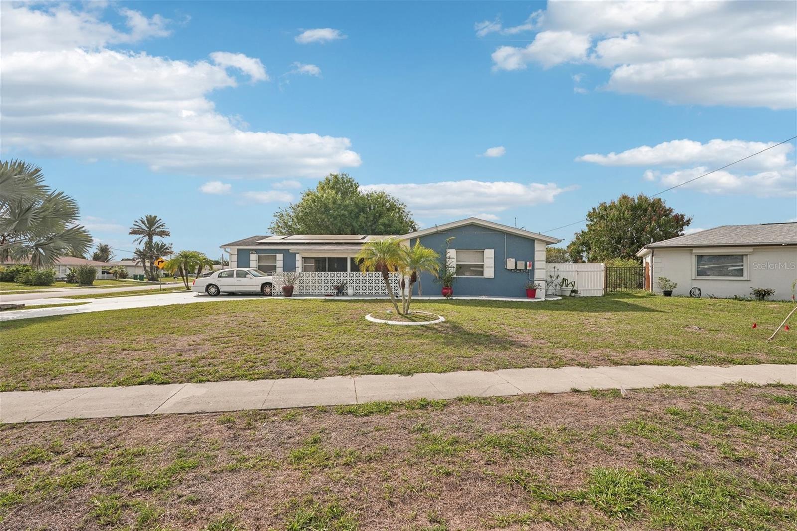 22359 MONTROSE AVE, PORT CHARLOTTE, FL — photo 33