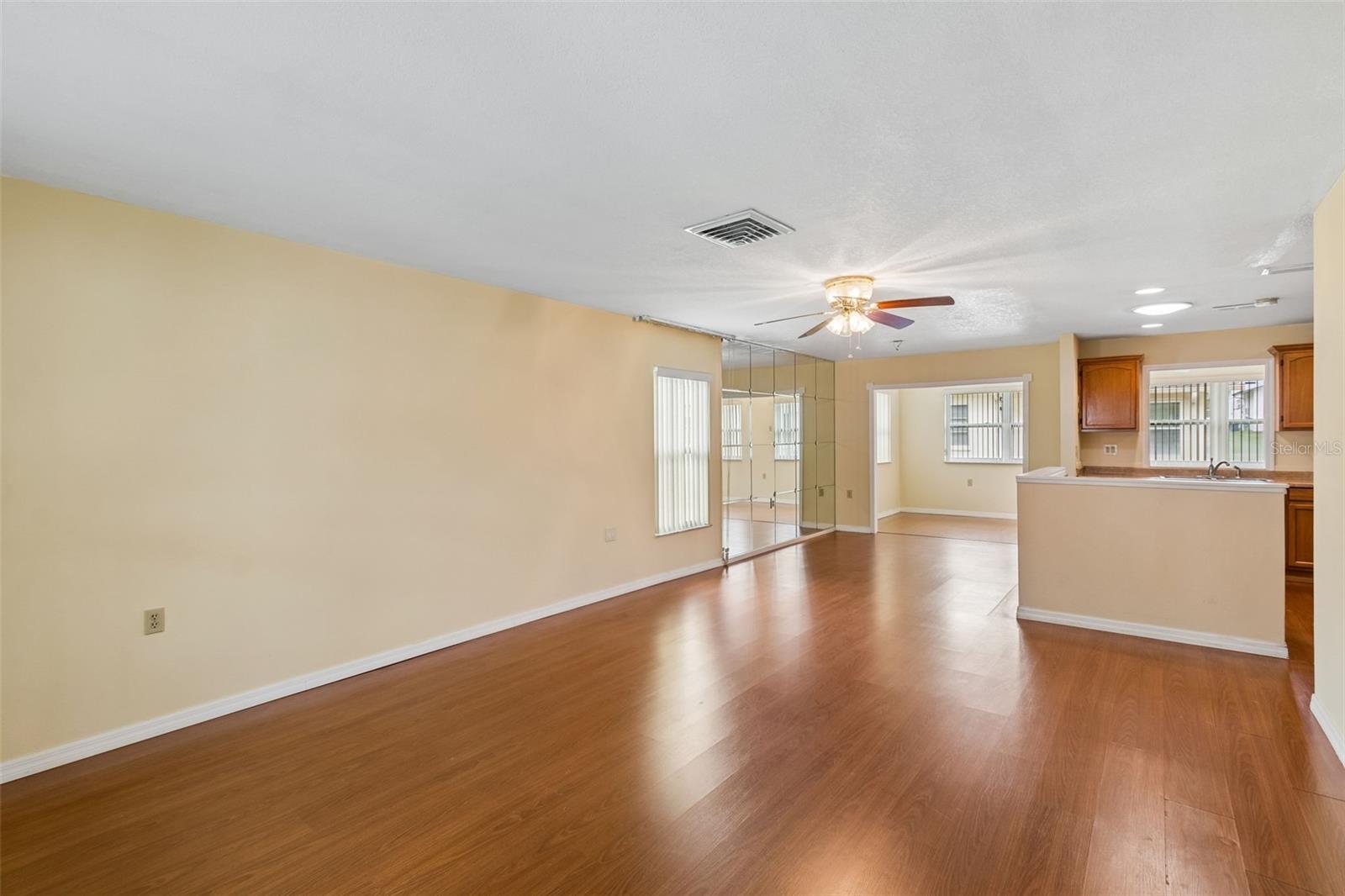 8105 CASUARINA DR, PORT RICHEY, FL — photo 6
