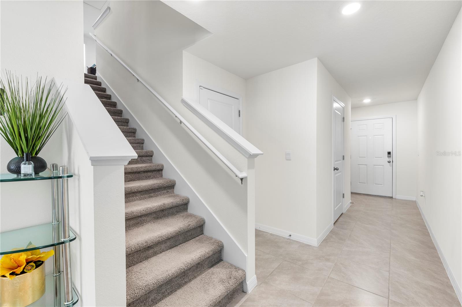 37247 KINGS CROWN DR, ZEPHYRHILLS, FL — photo 17