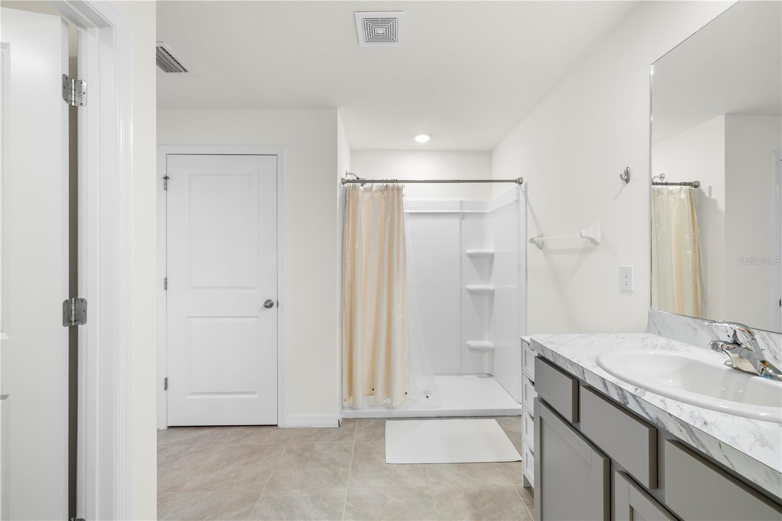 37247 KINGS CROWN DR, ZEPHYRHILLS, FL — photo 25