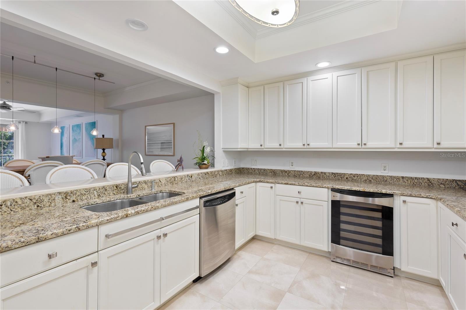 300 BEACH DR NE #302, ST PETERSBURG, FL — photo 5