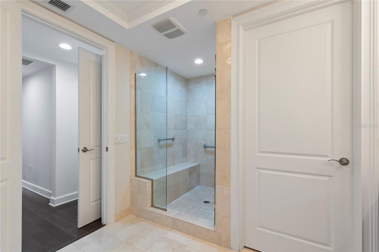 300 BEACH DR NE #302, ST PETERSBURG, FL — photo 17
