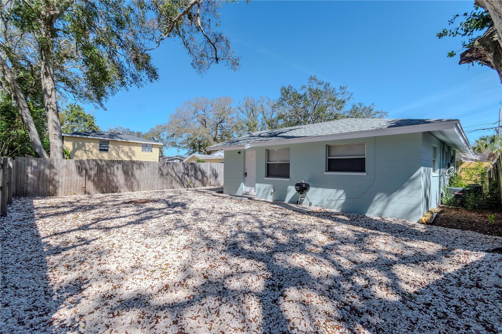 1332/1334 TIOGA AVE, CLEARWATER, FL — photo 4