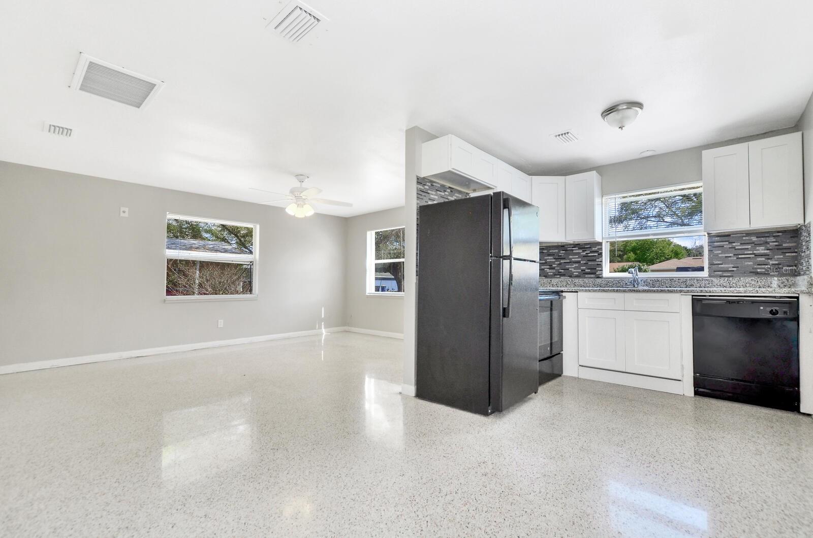 1332/1334 TIOGA AVE, CLEARWATER, FL — photo 15