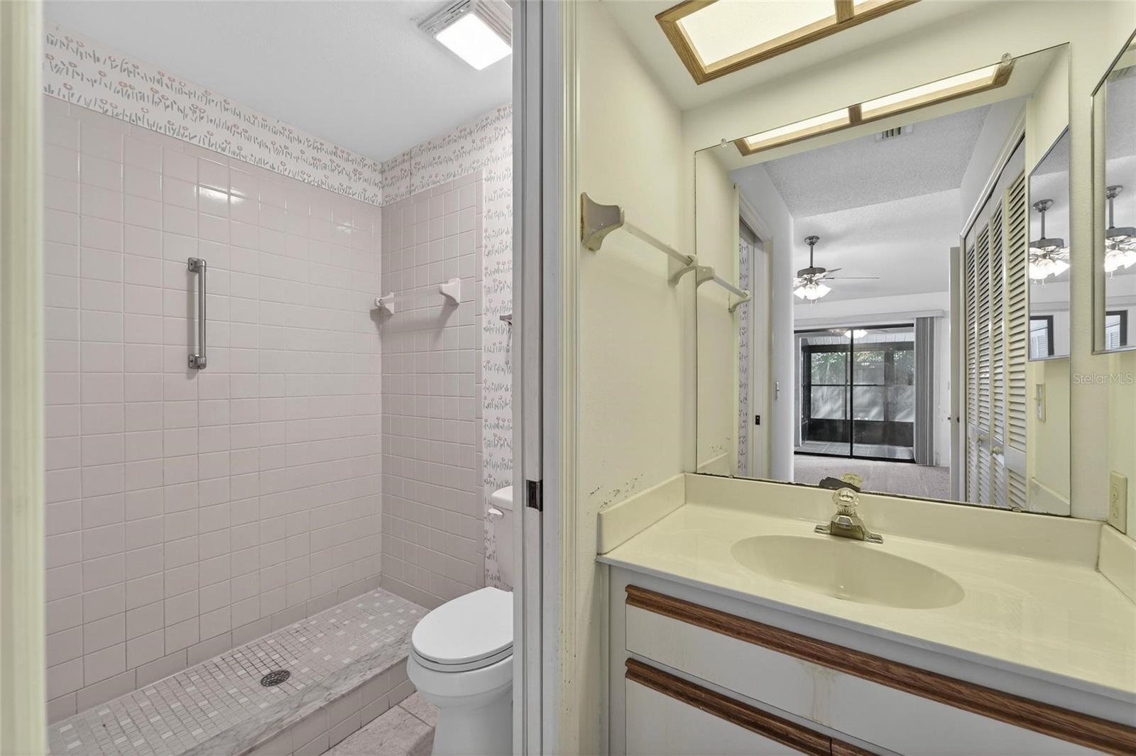 2369 BEVERLY DR, DUNEDIN, FL — photo 32