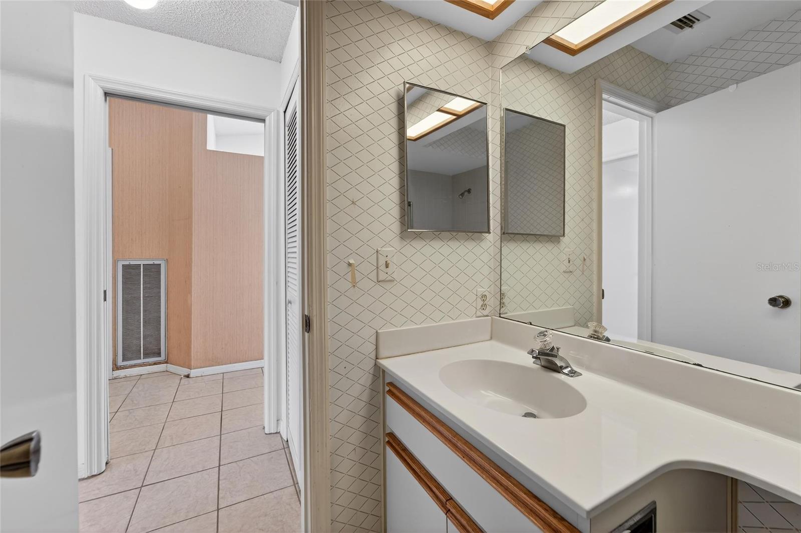 2369 BEVERLY DR, DUNEDIN, FL — photo 37