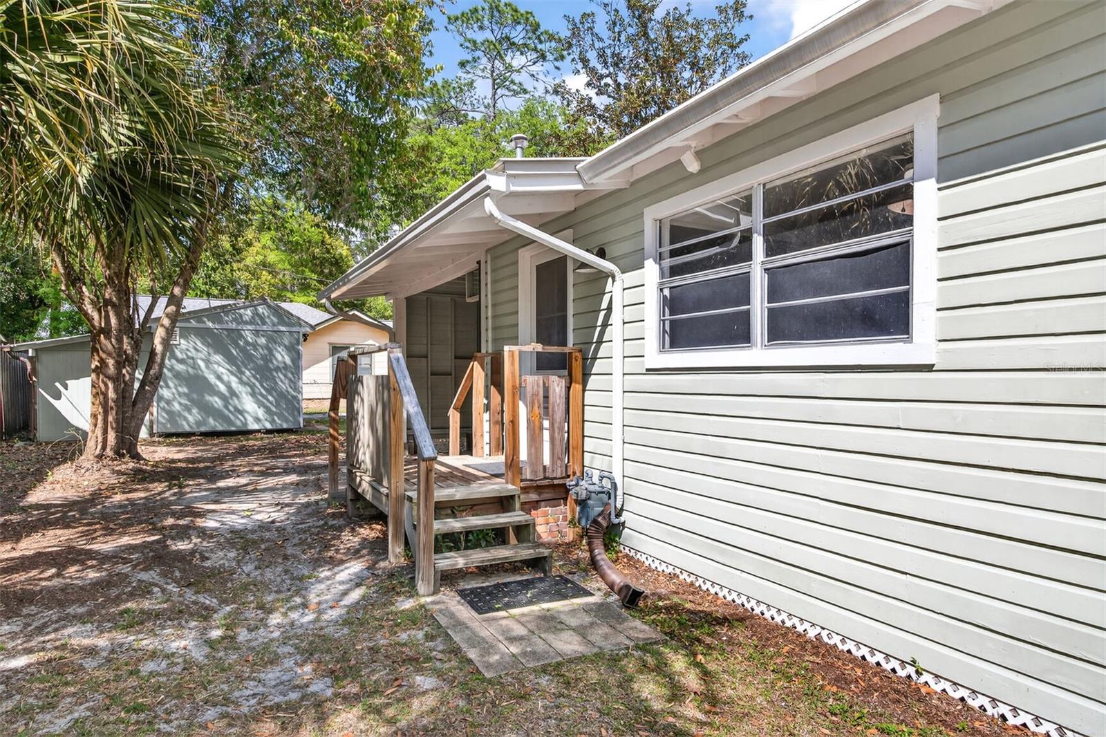 630 NE 6TH AVE, GAINESVILLE, FL — photo 27