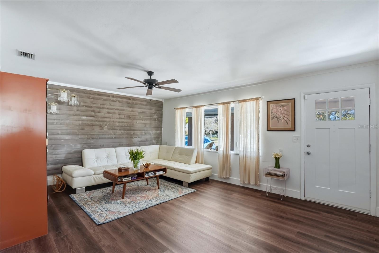220 45TH AVE S, ST PETERSBURG, FL — photo 10
