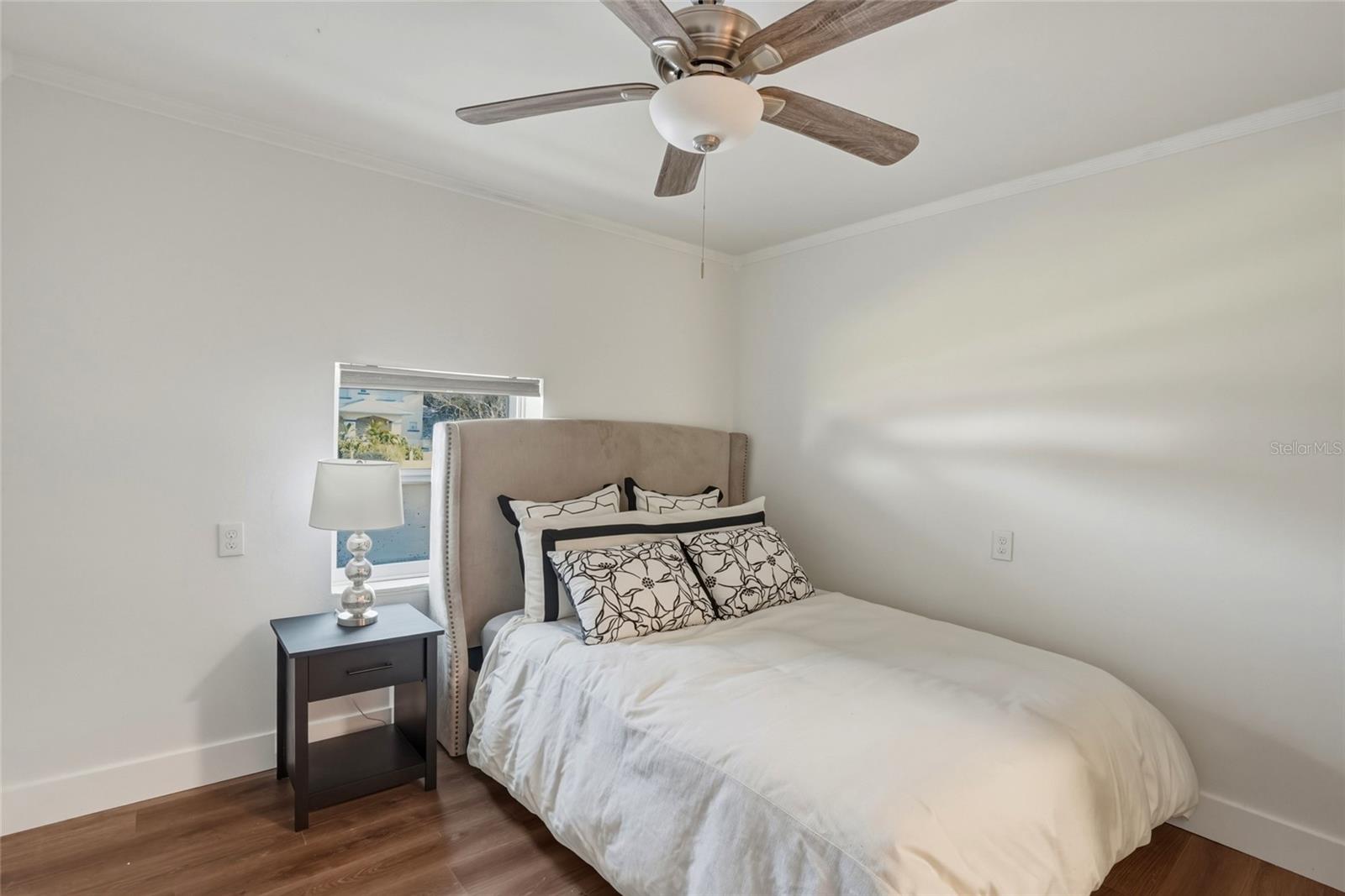 220 45TH AVE S, ST PETERSBURG, FL — photo 13
