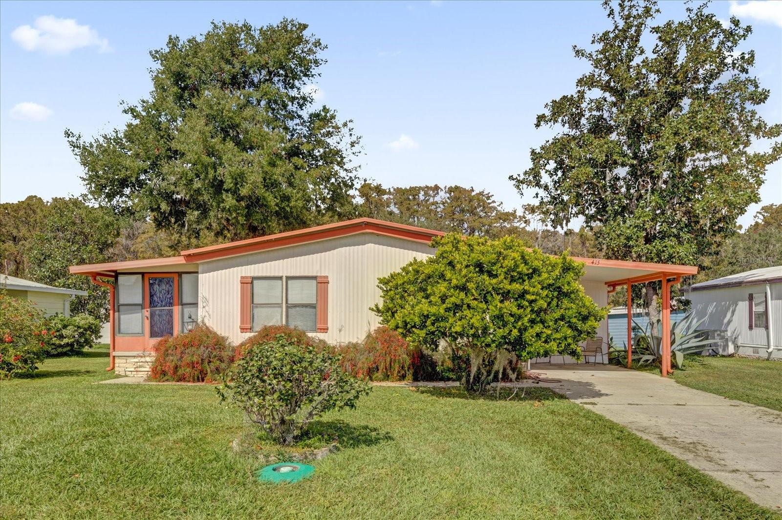 415 S TIMBER TRL, WILDWOOD, FL