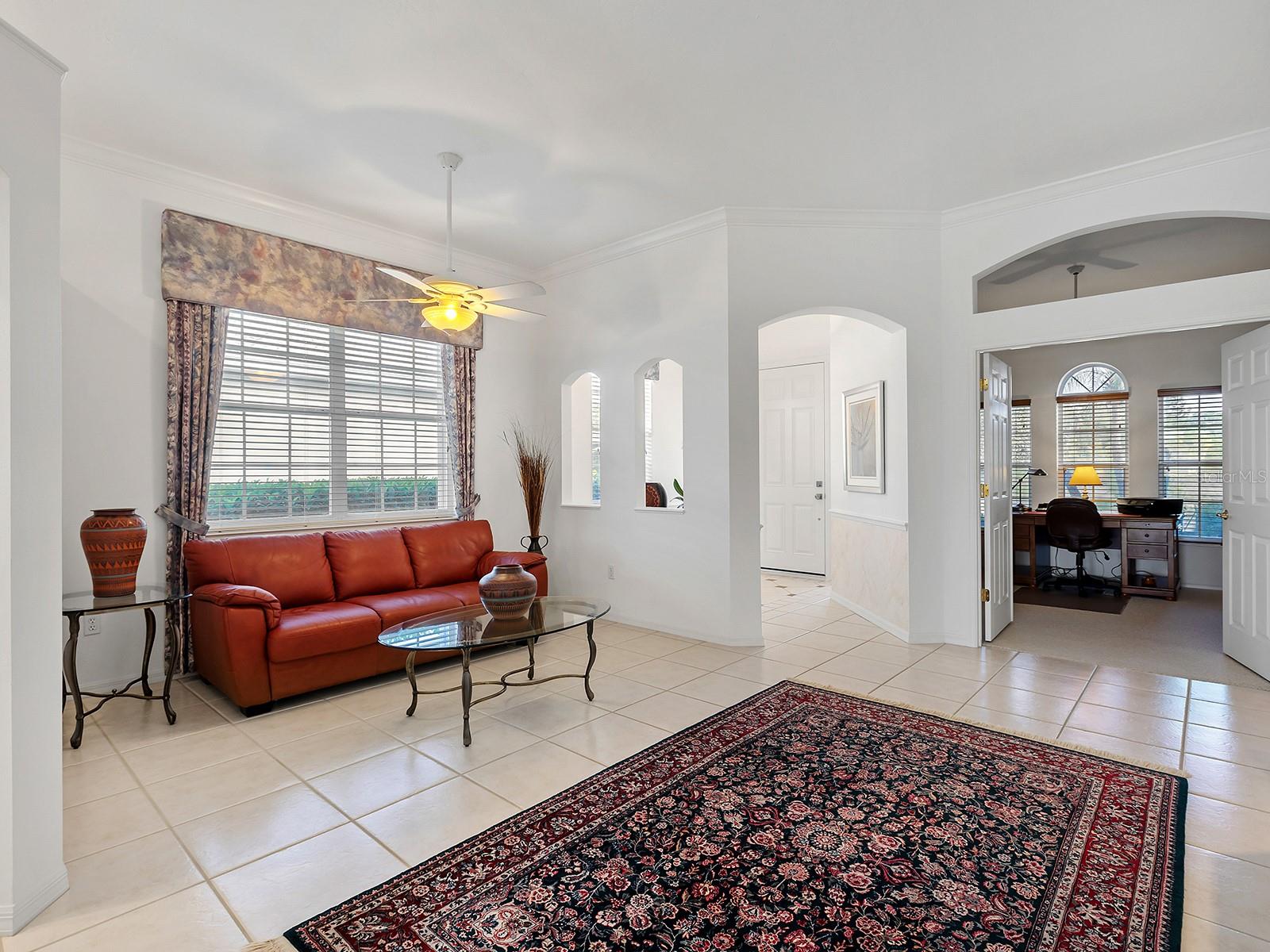 10106 GLENMORE AVE, BRADENTON, FL — photo 9