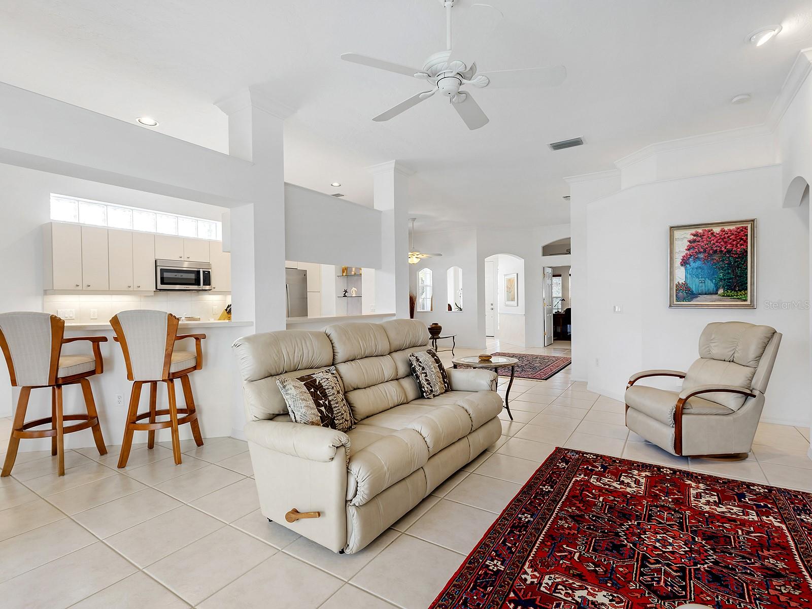 10106 GLENMORE AVE, BRADENTON, FL — photo 15
