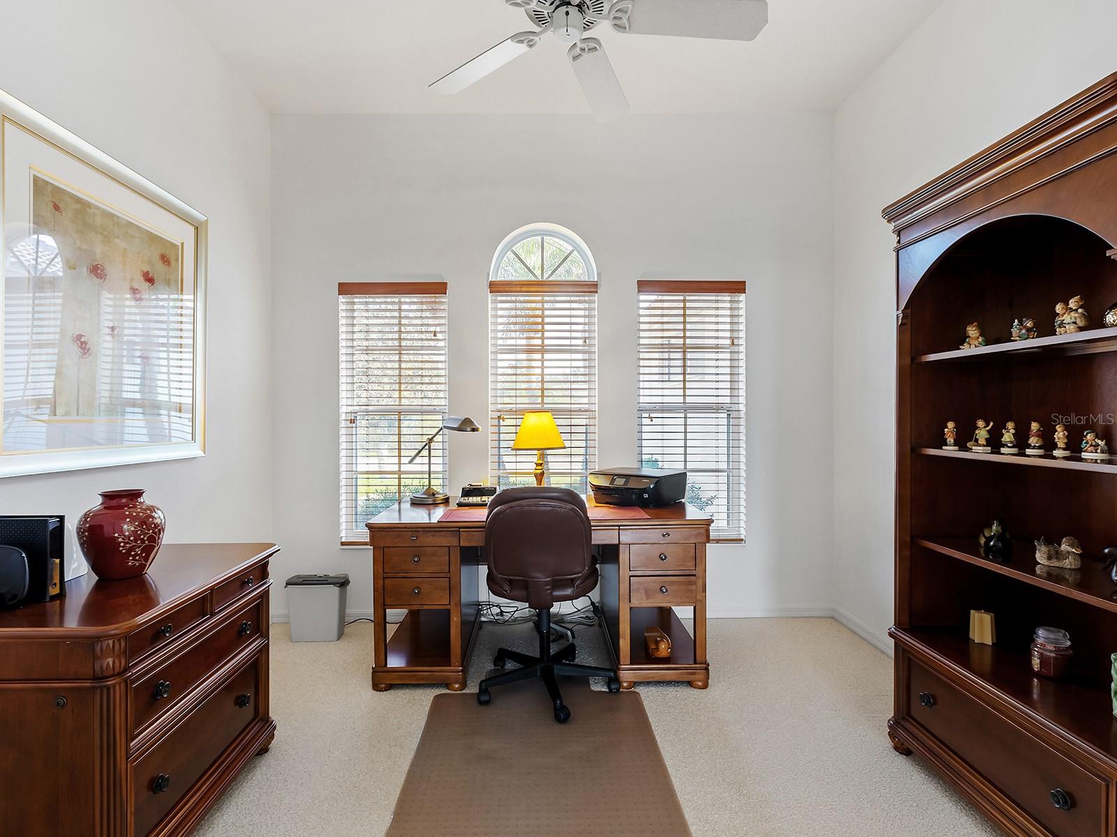10106 GLENMORE AVE, BRADENTON, FL — photo 26