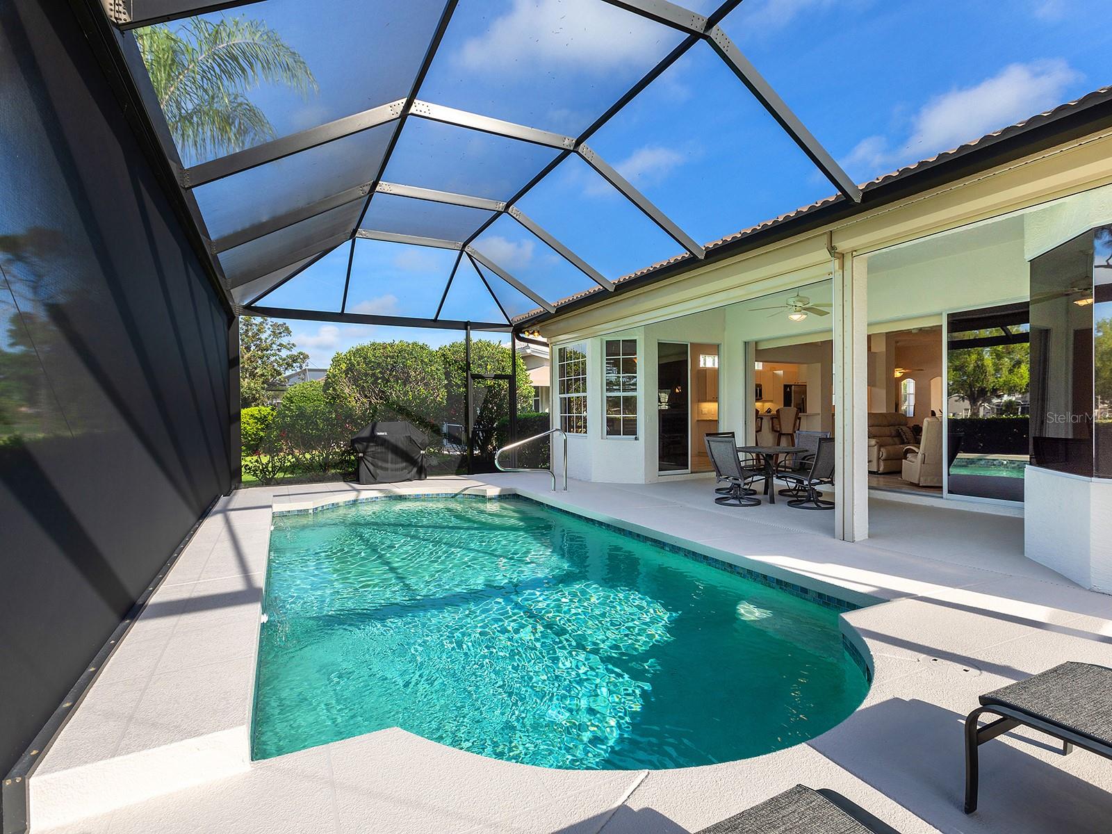 10106 GLENMORE AVE, BRADENTON, FL — photo 40