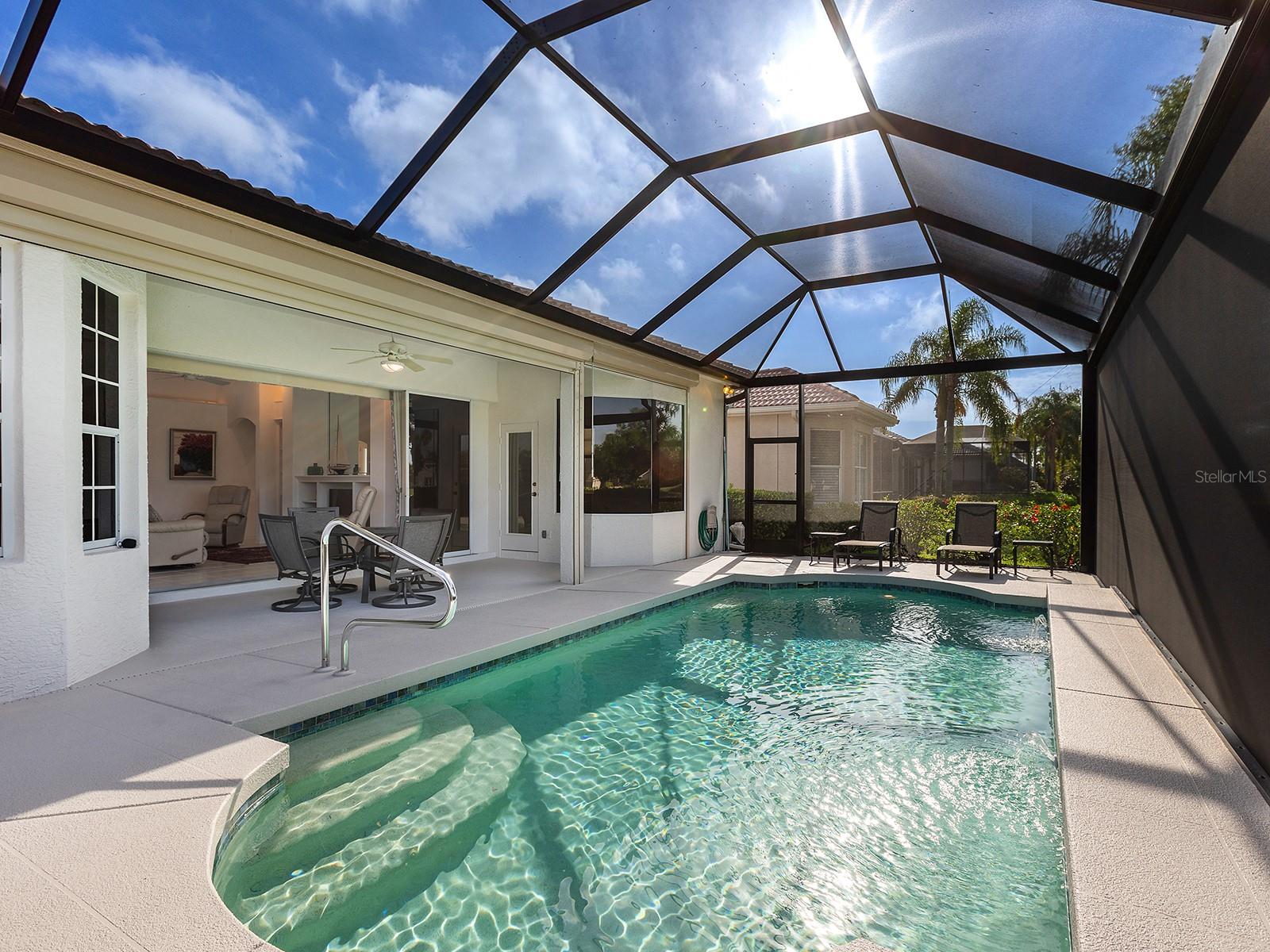 10106 GLENMORE AVE, BRADENTON, FL — photo 41