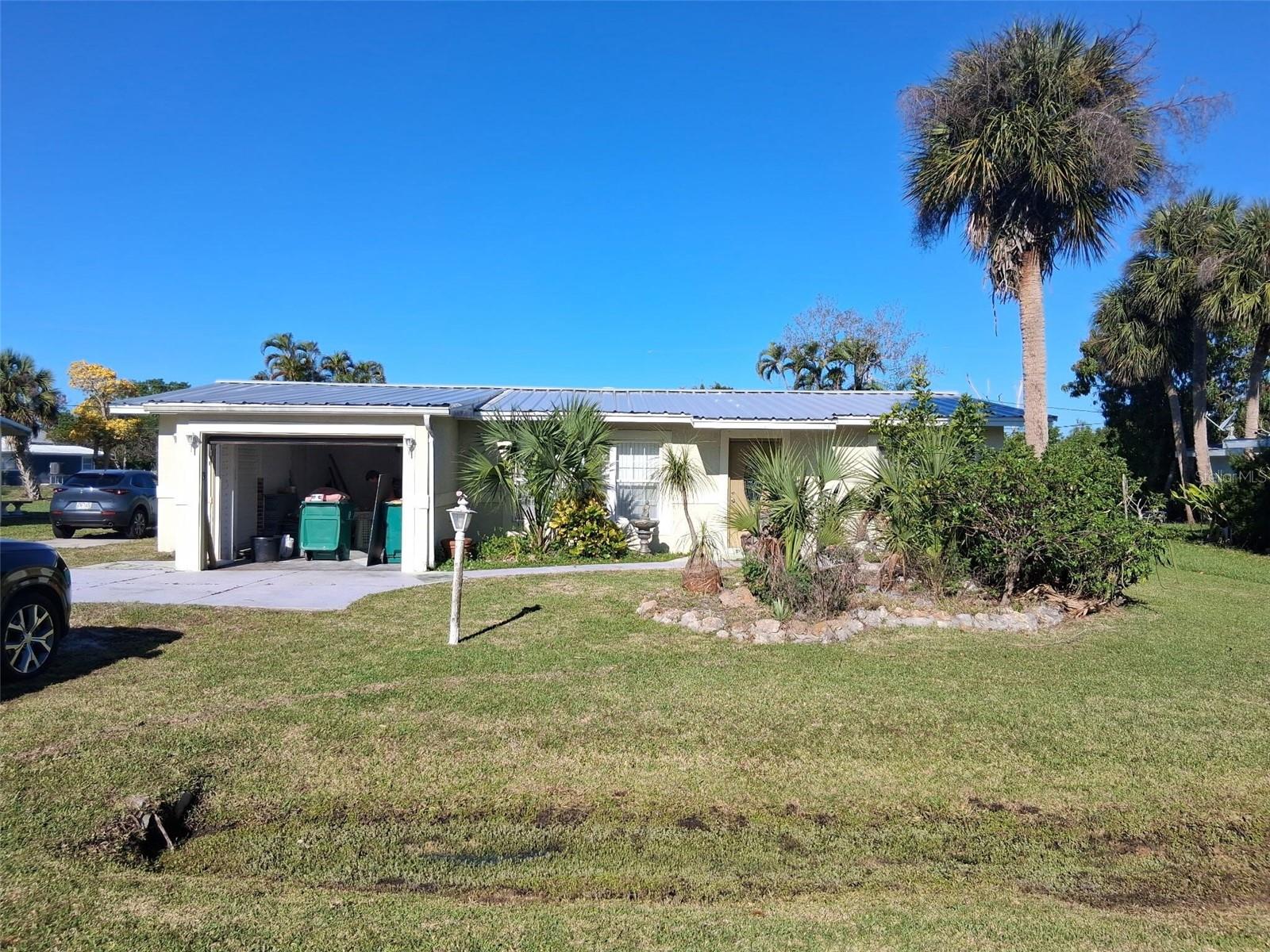 3311 ASH ST, PUNTA GORDA, FL