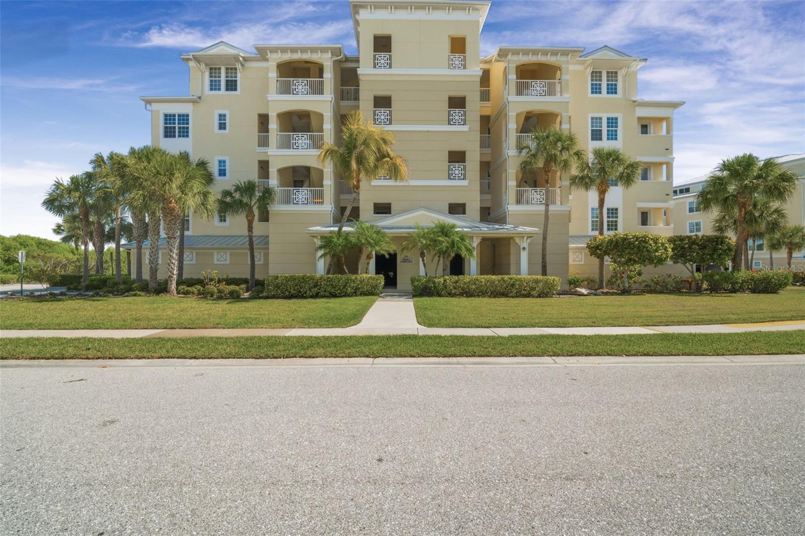 8561 AMBERJACK CIR #302, ENGLEWOOD, FL