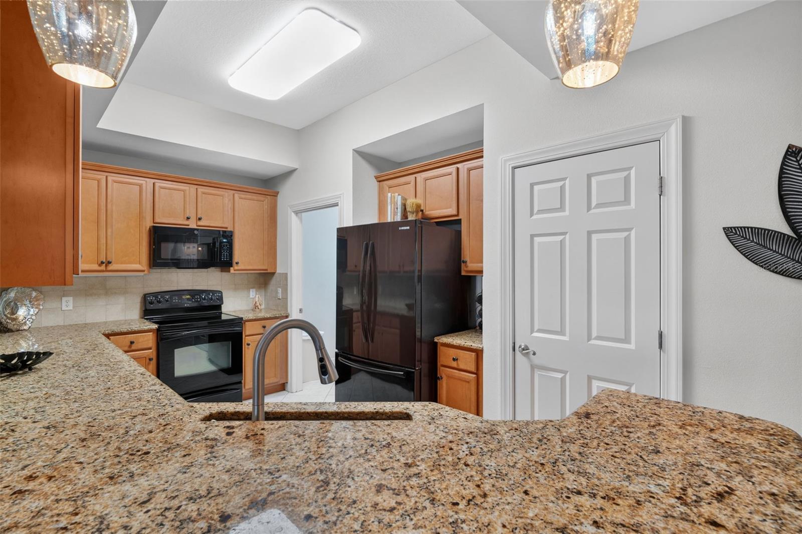 8561 AMBERJACK CIR #302, ENGLEWOOD, FL — photo 12