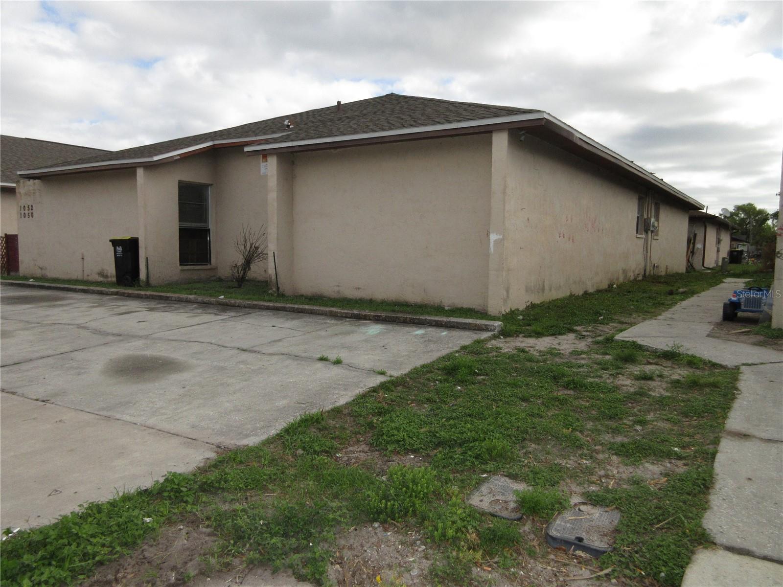 1050 CAPTIVA PT, LAKELAND, FL — photo 2