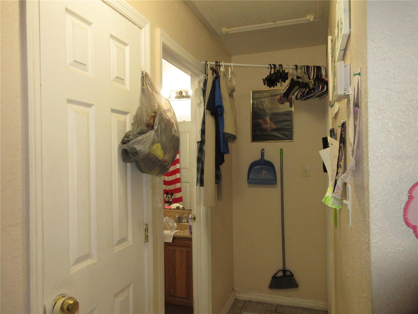 1050 CAPTIVA PT, LAKELAND, FL — photo 11
