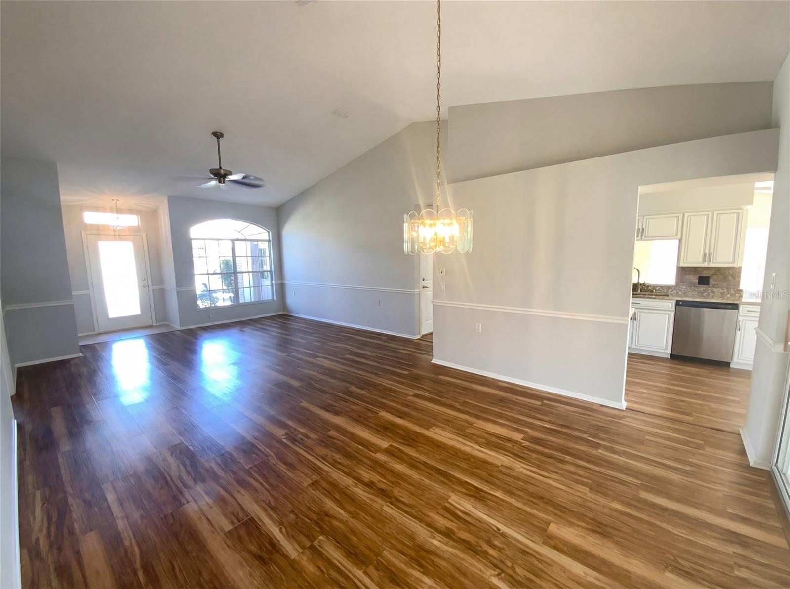 7410 WILLOW BROOK DR, SPRING HILL, FL — photo 2