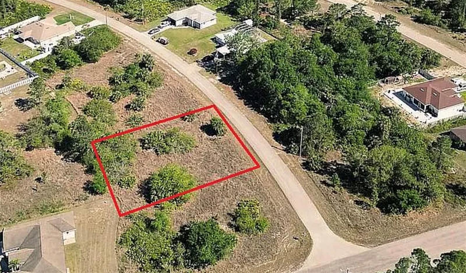 827 WARREN ST, LEHIGH ACRES, FL — photo 3