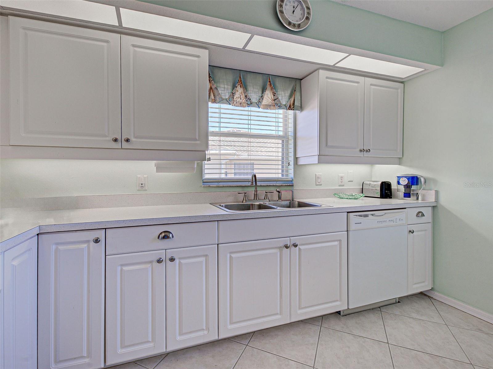 5800 SABAL TRACE DR #602, NORTH PORT, FL — photo 31
