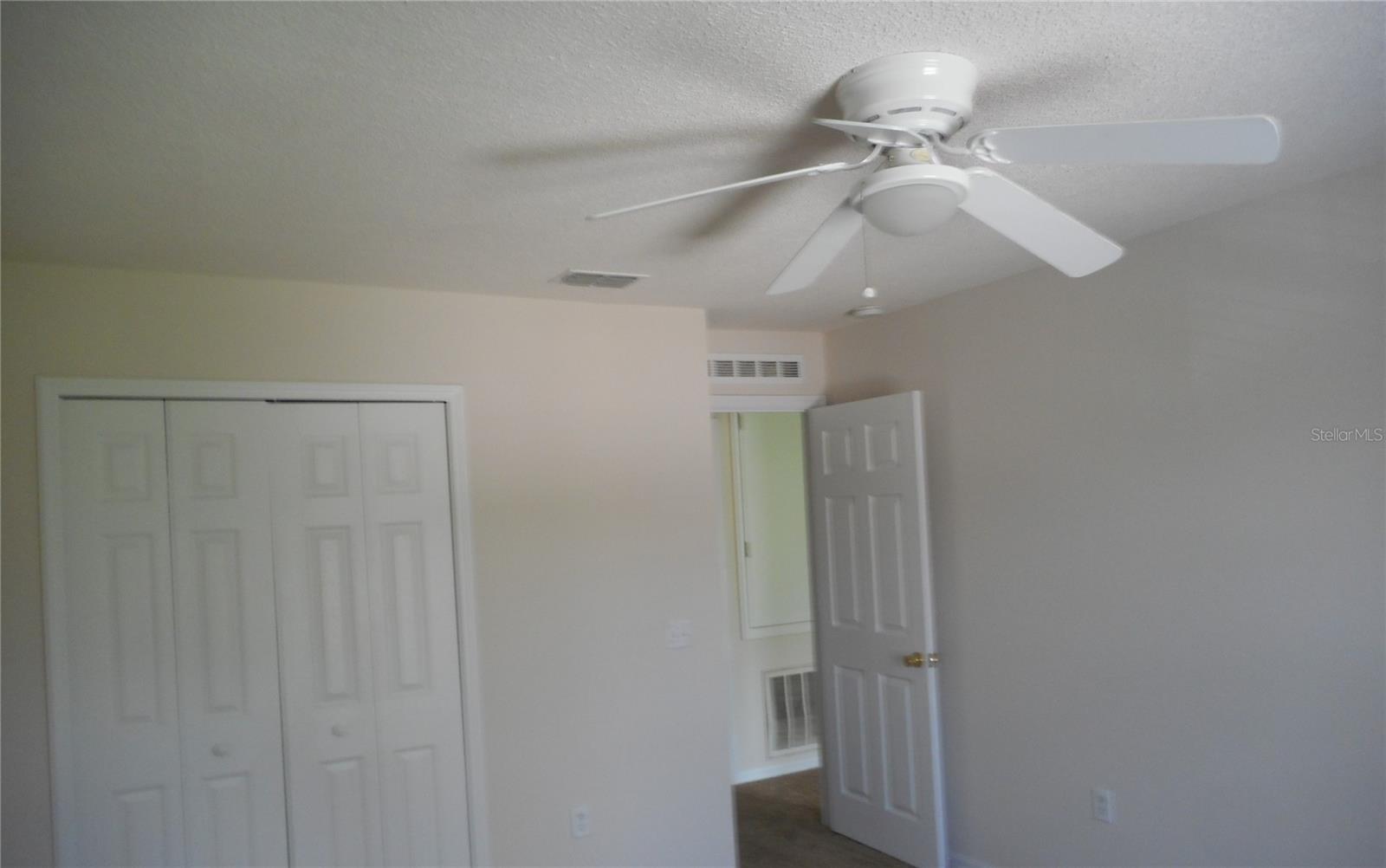 950 DERBYSHIRE DR, KISSIMMEE, FL — photo 4