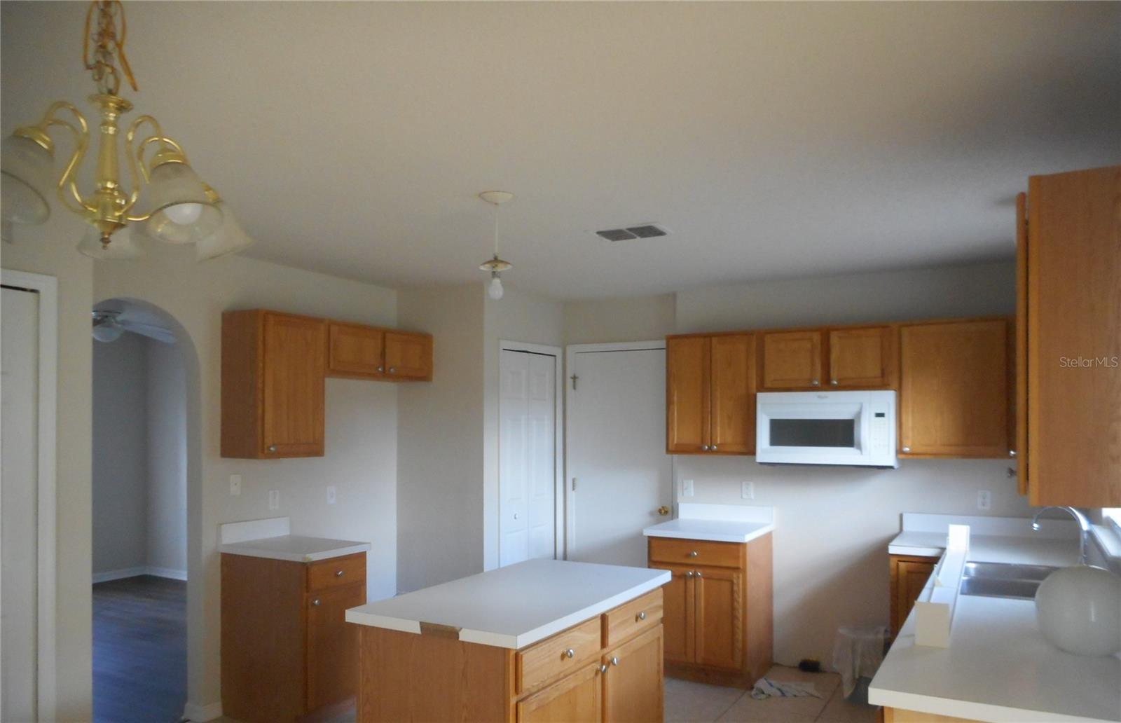 950 DERBYSHIRE DR, KISSIMMEE, FL — photo 7