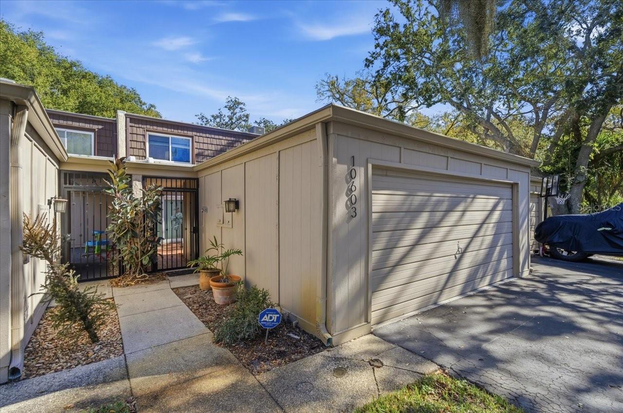10603 CARROLLBROOK WAY #10603, TAMPA, FL — photo 2