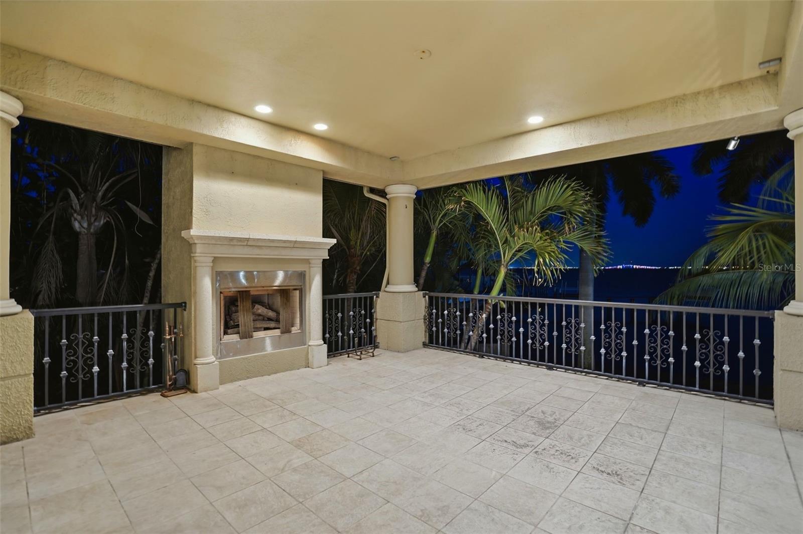 6755 30TH ST S, ST PETERSBURG, FL — photo 48
