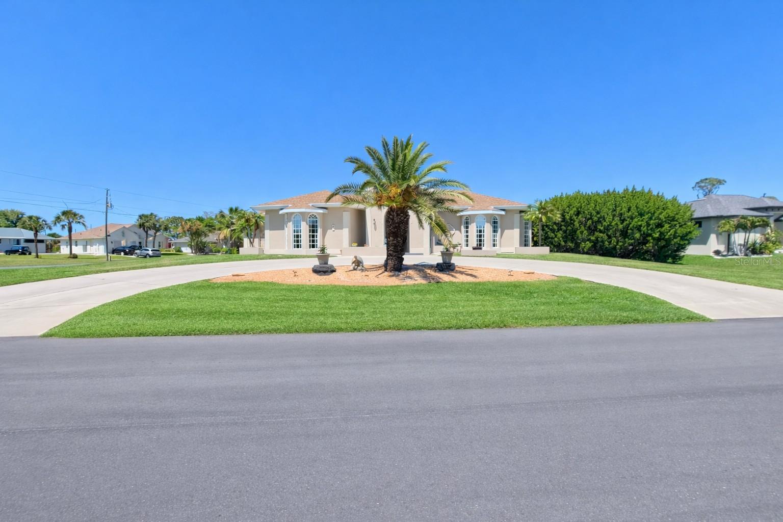2 LONG MEADOW RD, ROTONDA WEST, FL — photo 3