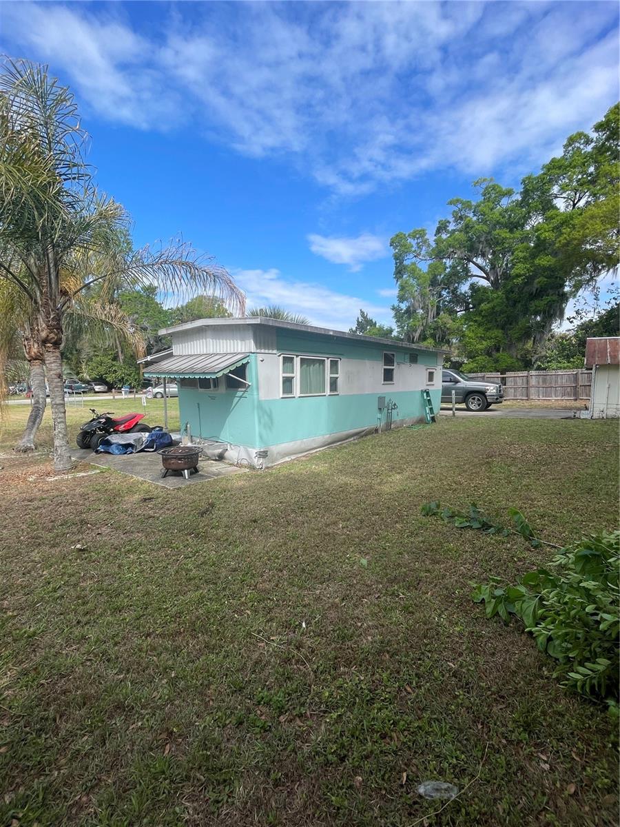 5075 CENTRAL AVE, DE LEON SPRINGS, FL — photo 6