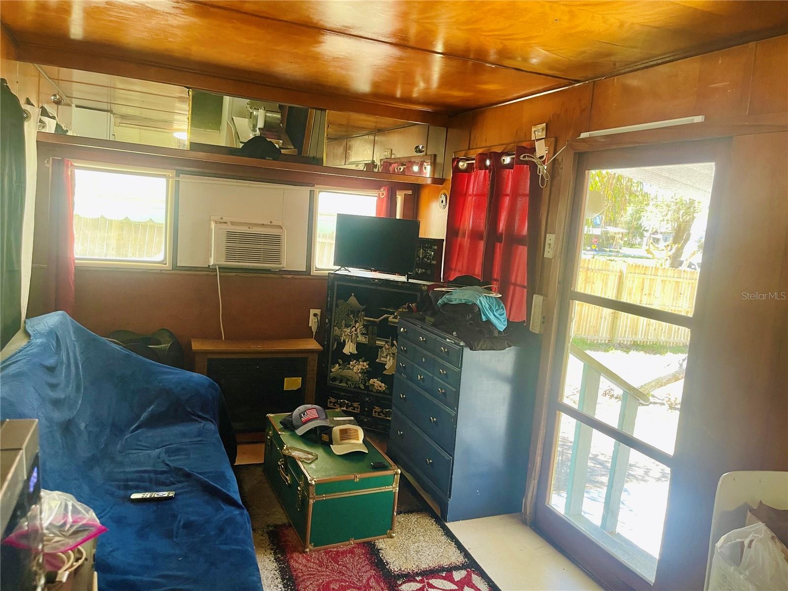 5075 CENTRAL AVE, DE LEON SPRINGS, FL — photo 11