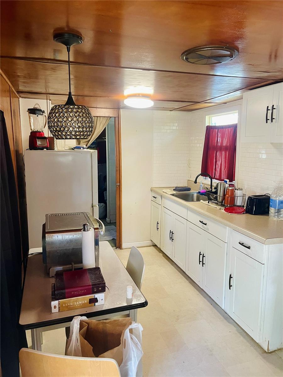 5075 CENTRAL AVE, DE LEON SPRINGS, FL — photo 21
