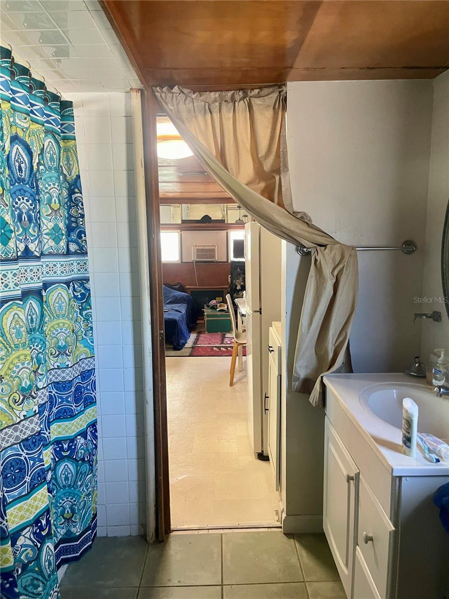 5075 CENTRAL AVE, DE LEON SPRINGS, FL — photo 23