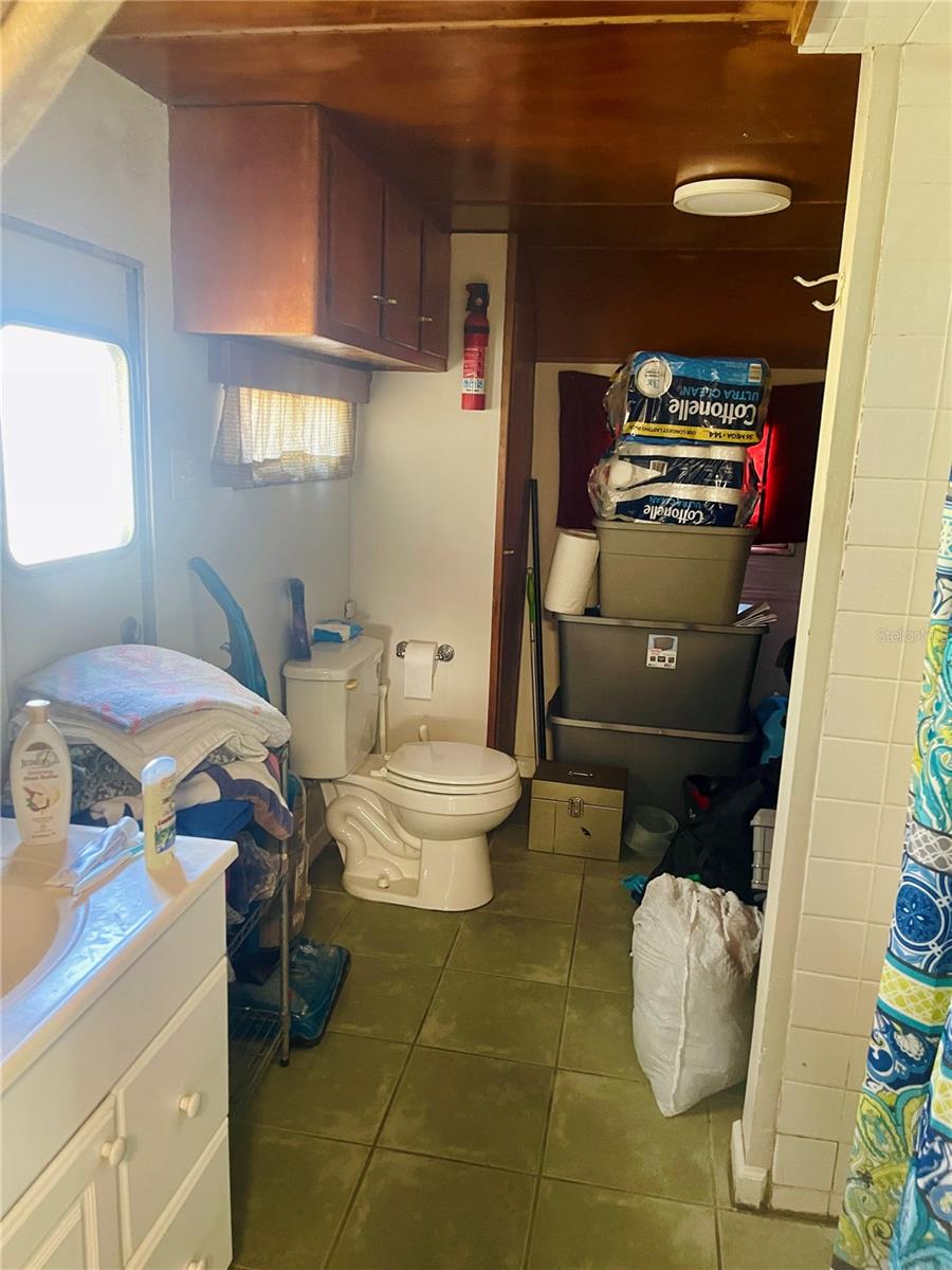 5075 CENTRAL AVE, DE LEON SPRINGS, FL — photo 25