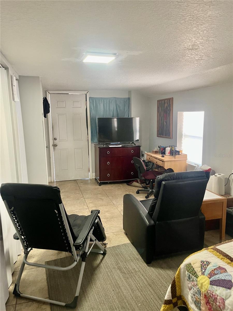 5075 CENTRAL AVE, DE LEON SPRINGS, FL — photo 38