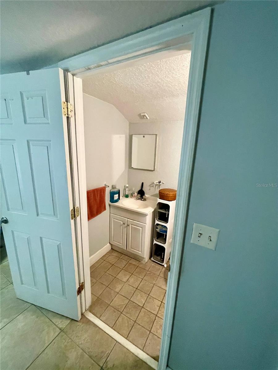 5075 CENTRAL AVE, DE LEON SPRINGS, FL — photo 40