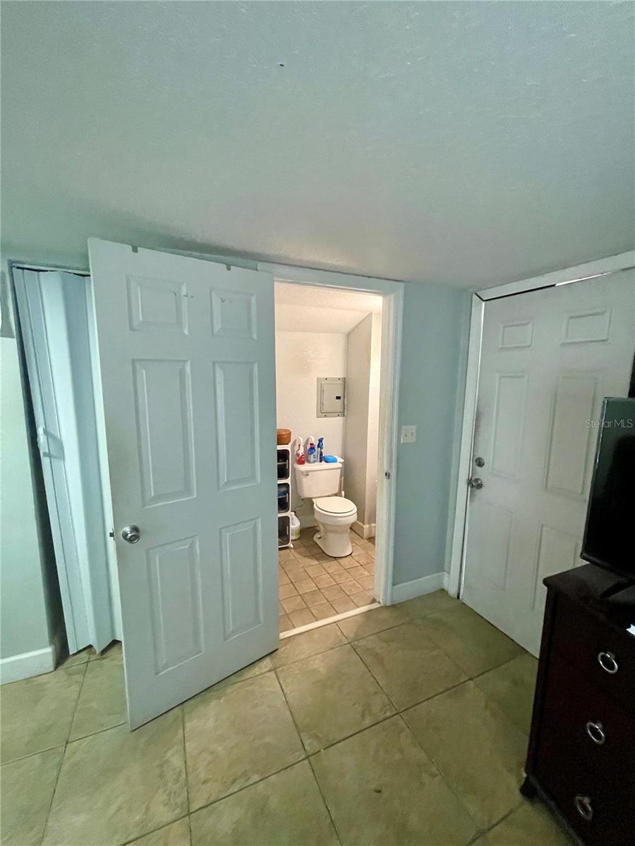 5075 CENTRAL AVE, DE LEON SPRINGS, FL — photo 41