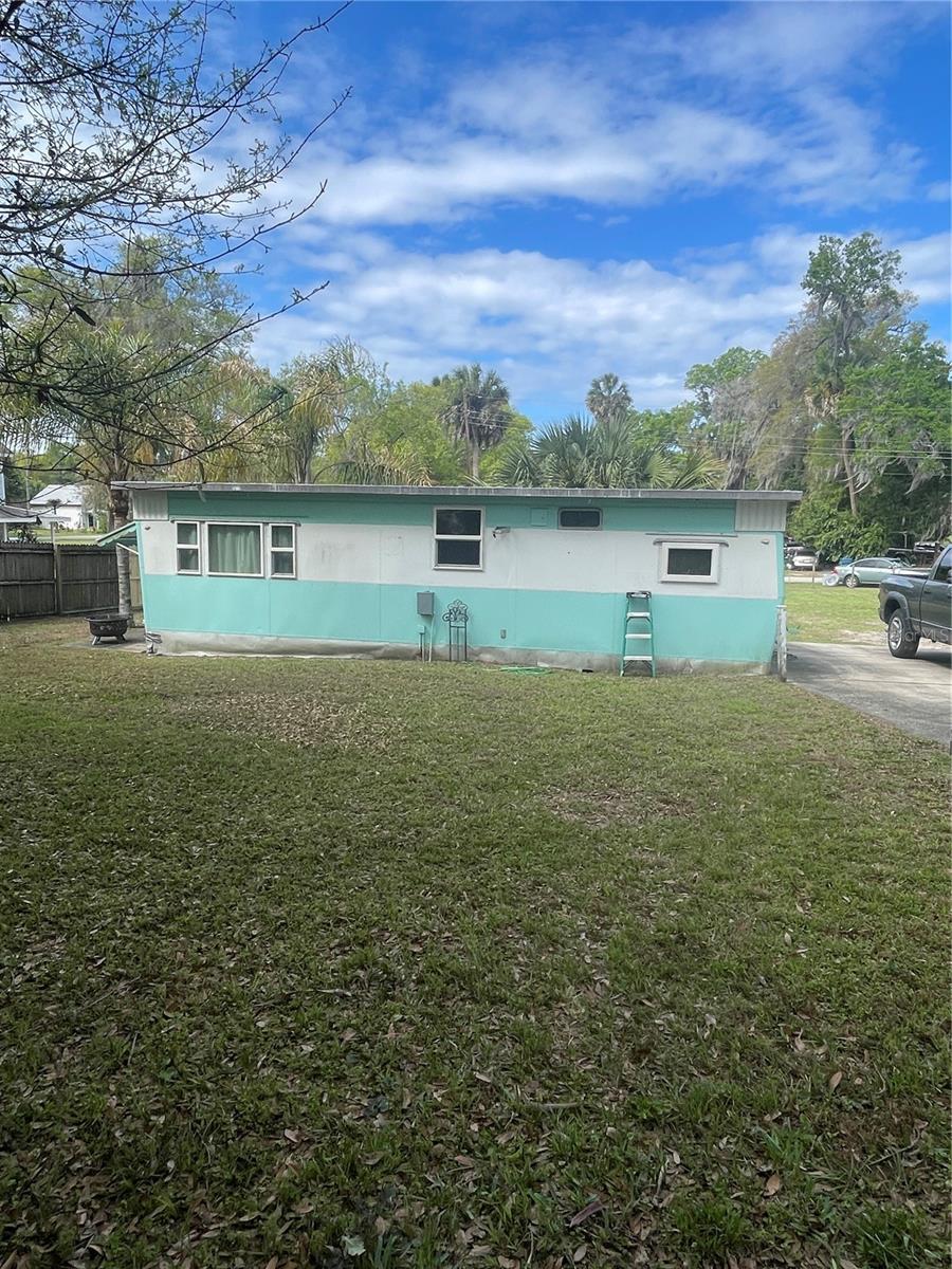 5075 CENTRAL AVE, DE LEON SPRINGS, FL — photo 46