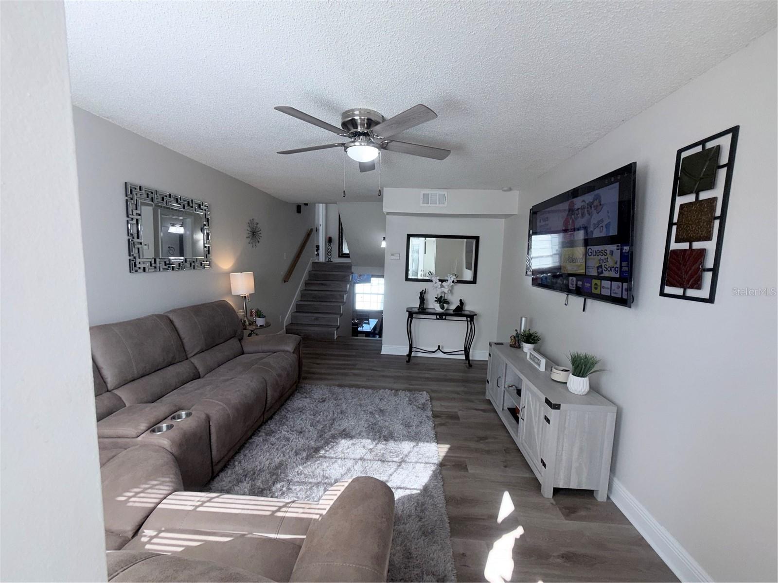 7321 JACKSON SPRINGS RD, TAMPA, FL — photo 5