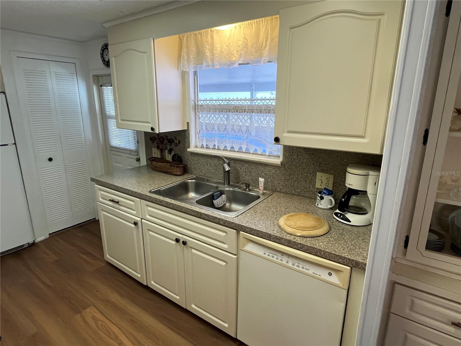803 JOLANDA CIR, VENICE, FL — photo 19