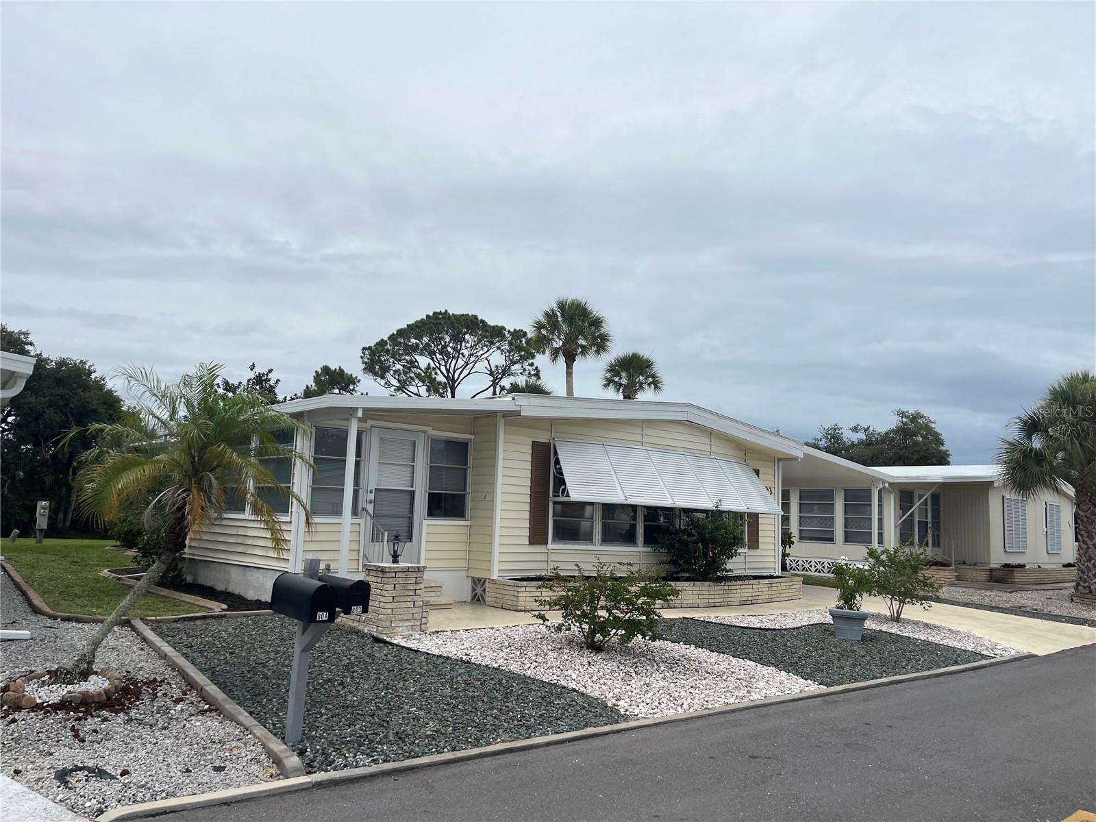 803 JOLANDA CIR, VENICE, FL — photo 2