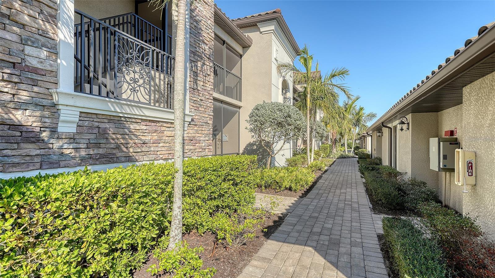 5537 PALMER CIR #201, BRADENTON, FL — photo 6