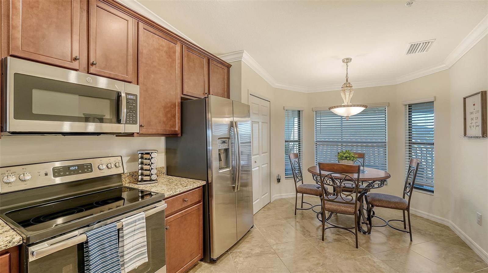5537 PALMER CIR #201, BRADENTON, FL — photo 23