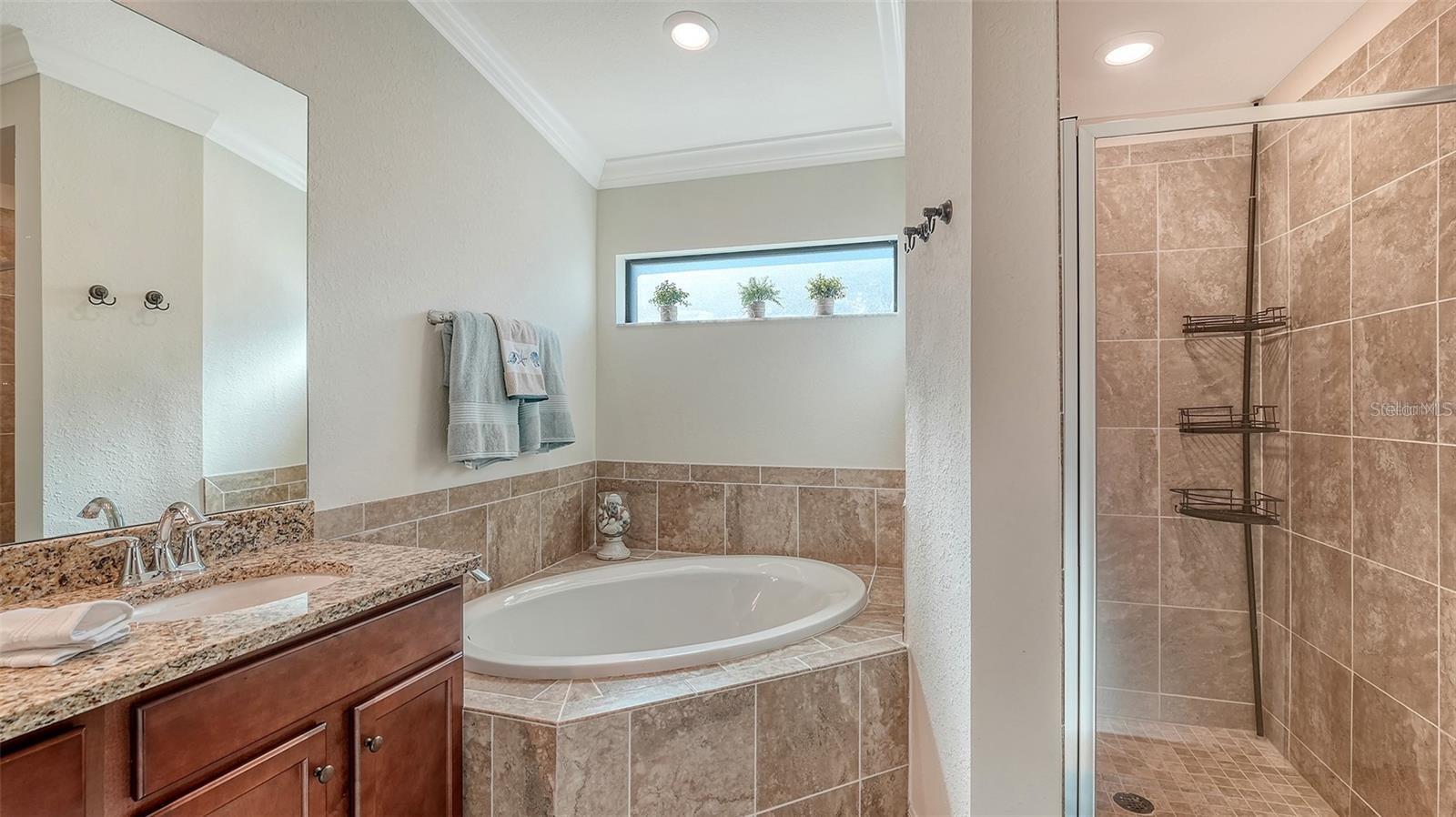 5537 PALMER CIR #201, BRADENTON, FL — photo 31